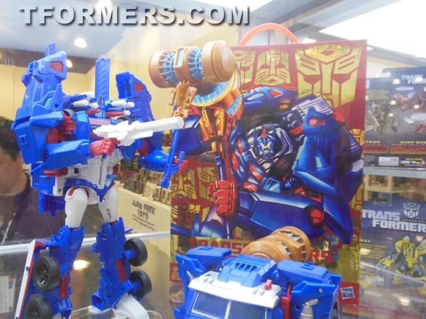 Transformers=botcon 2013 Generatations Prime Paltinum  (58 of 424)